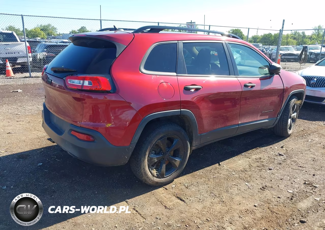 2017 Jeep Cherokee Altitude 4X4 VIN:1C4PJMAB1HW568530 - 4