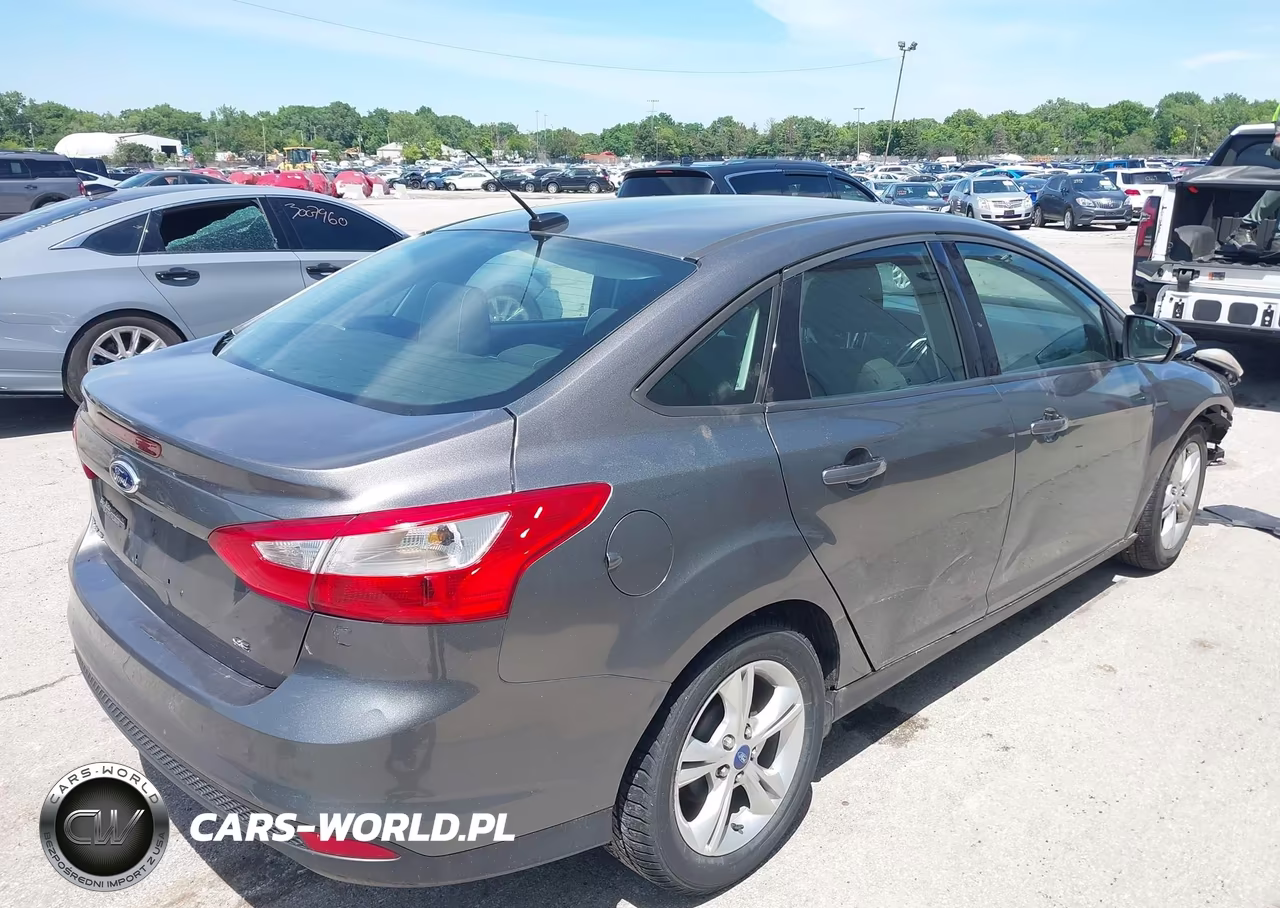 2013 Ford Focus Se VIN:1FADP3F21DL283011 - 4
