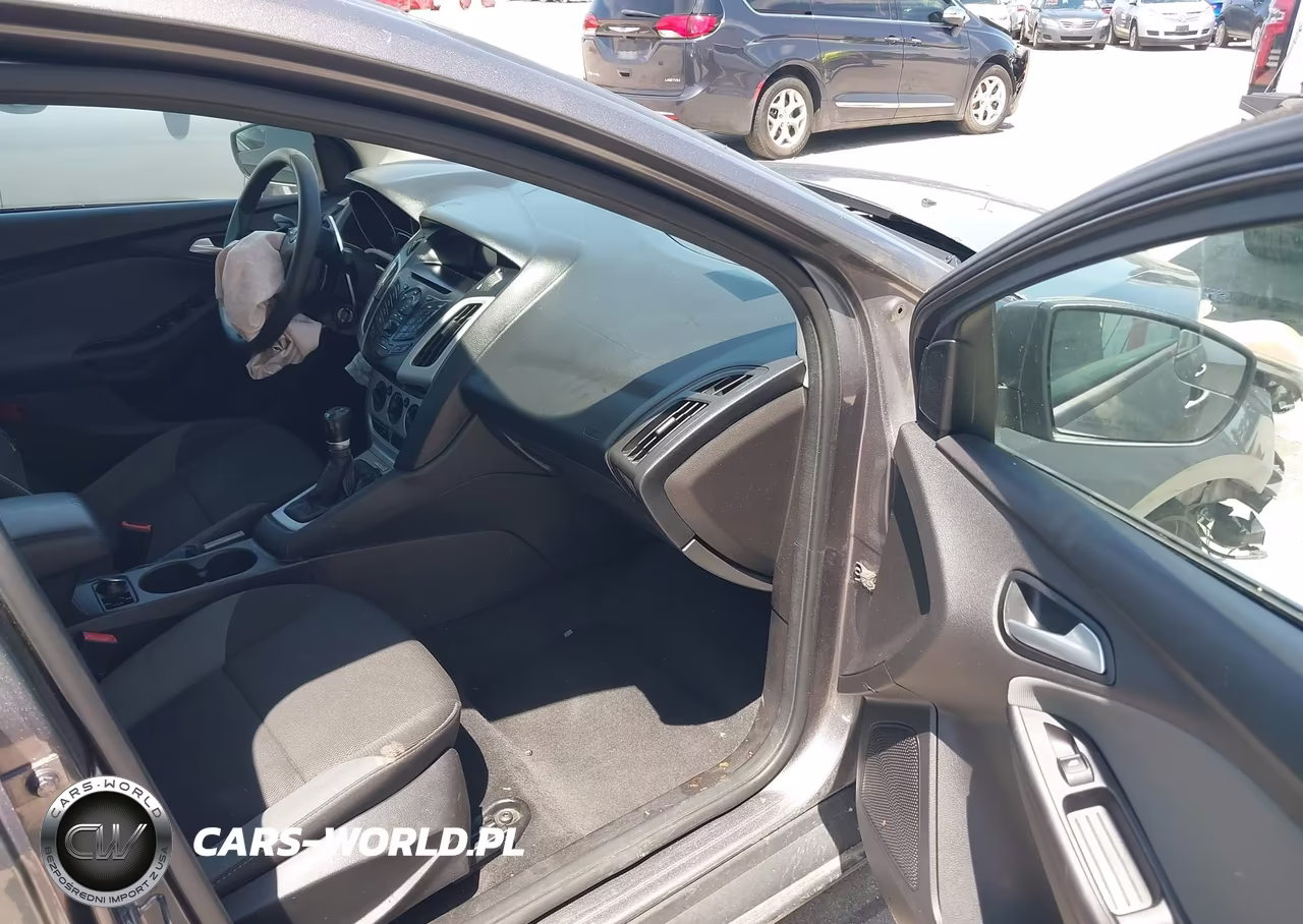 2013 Ford Focus Se VIN:1FADP3F21DL283011 - 5
