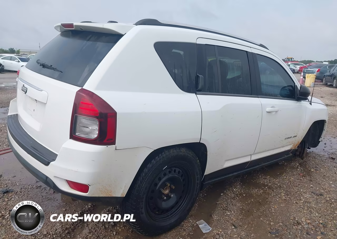 2014 Jeep Compass Sport VIN:1C4NJCBA3ED563277 - 4