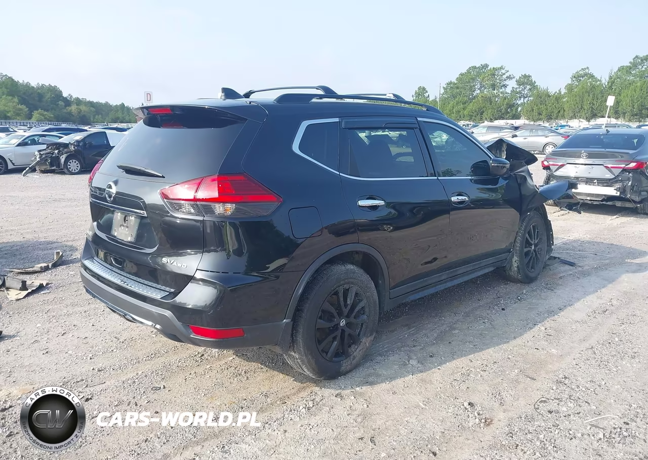 2017 Nissan Rogue Sv VIN:5N1AT2MVXHC817849 - 4