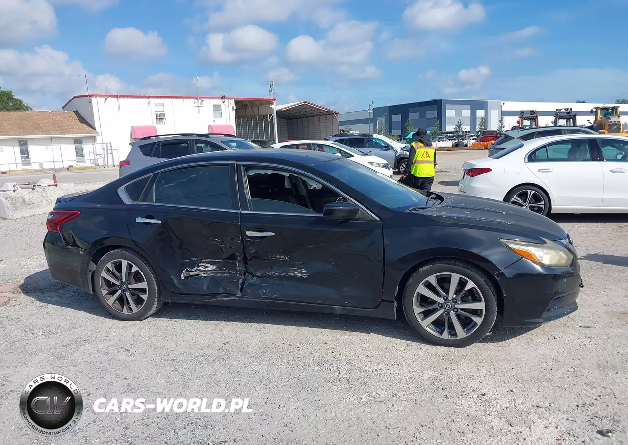 2018 Nissan Altima 2.5 Sr VIN:1N4AL3AP5JC475447 - 13
