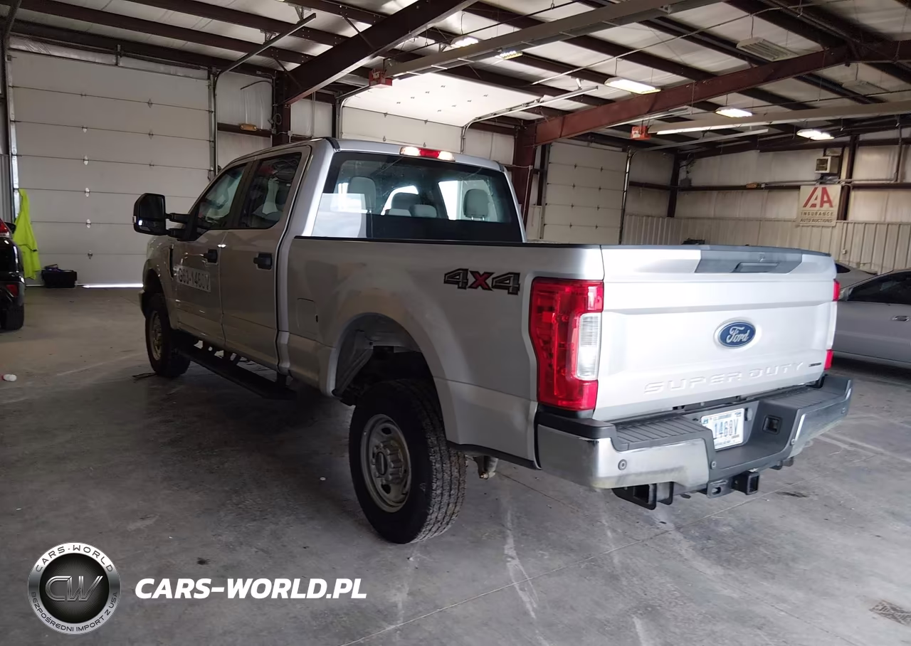 2018 Ford F-250 King Ranch-Lariat-Platinum-Xl-Xlt VIN:1FT7W2B6XJEC83814 - 3