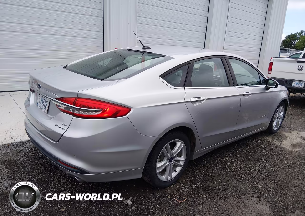2018 Ford Fusion Hybrid Se VIN:3FA6P0LU9JR111853 - 4