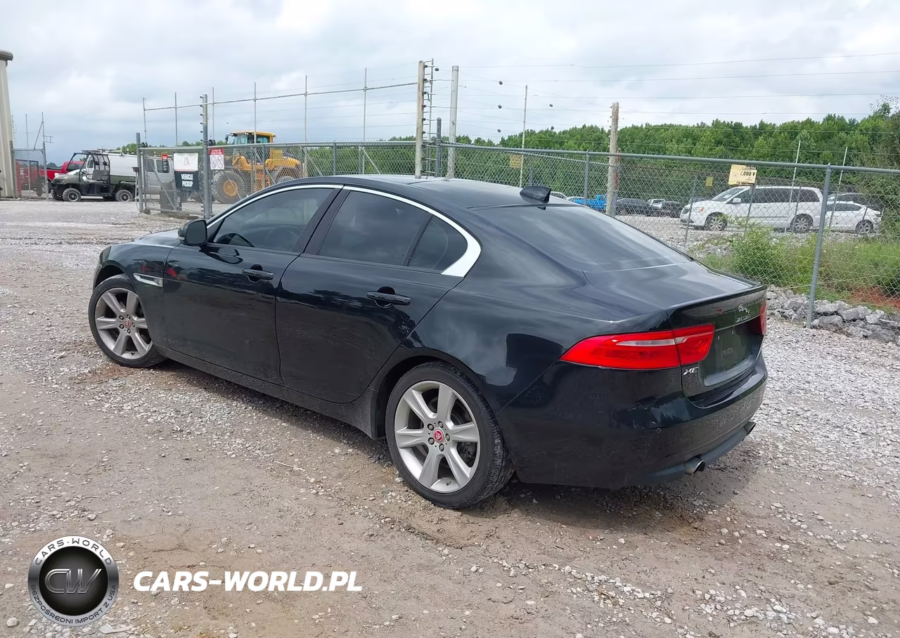 2017 Jaguar Xe 25T Premium VIN:SAJAD4BG6HA952499 - 3
