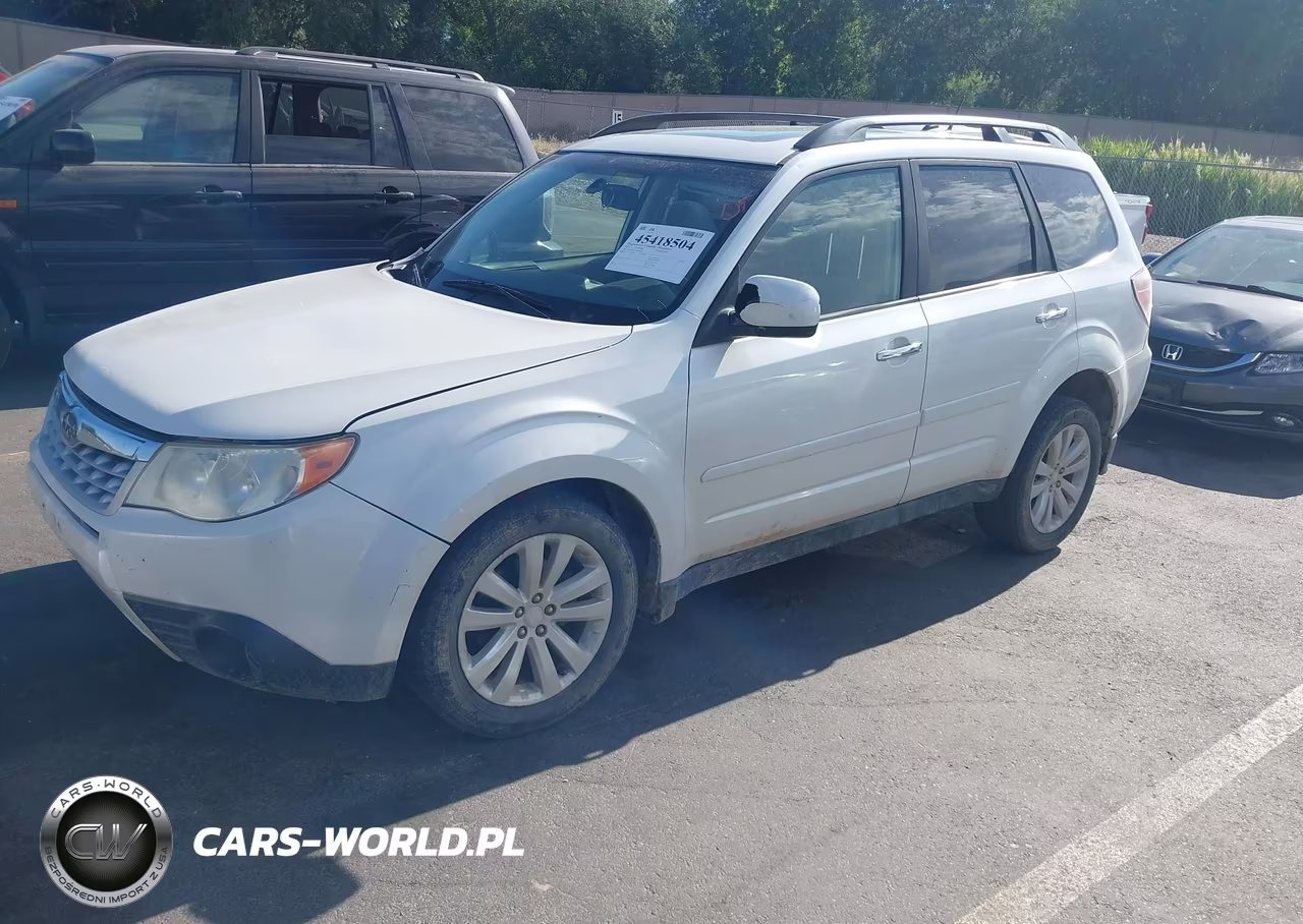 2011 Subaru Forester 2.5X Premium VIN:JF2SHBDC1BH746626 - 2