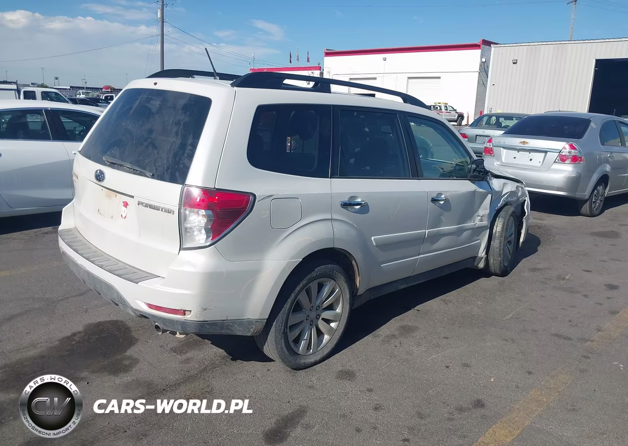 2011 Subaru Forester 2.5X Premium VIN:JF2SHBDC1BH746626 - 4