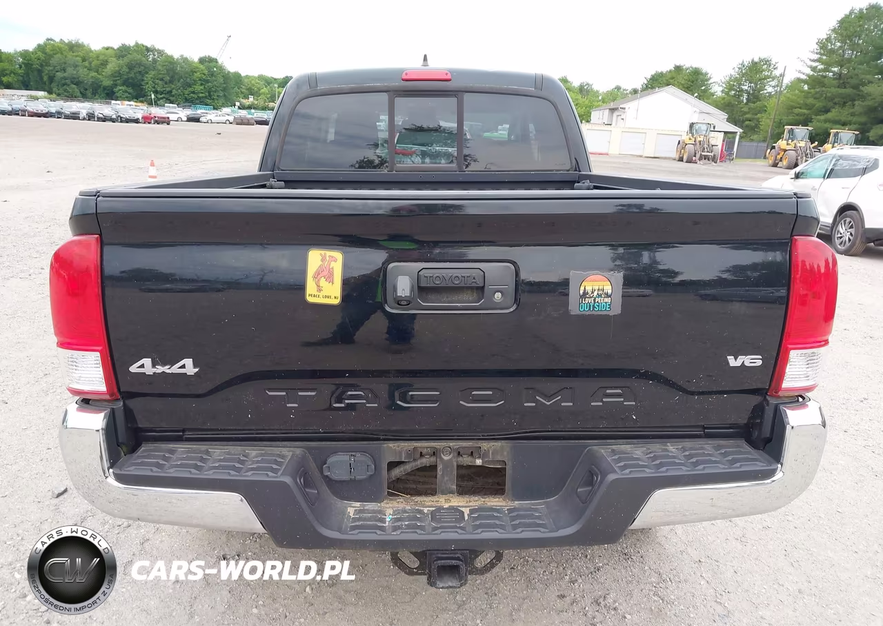 2017 Toyota Tacoma Sr5 V6 VIN:5TFSZ5AN2HX099302 - 16