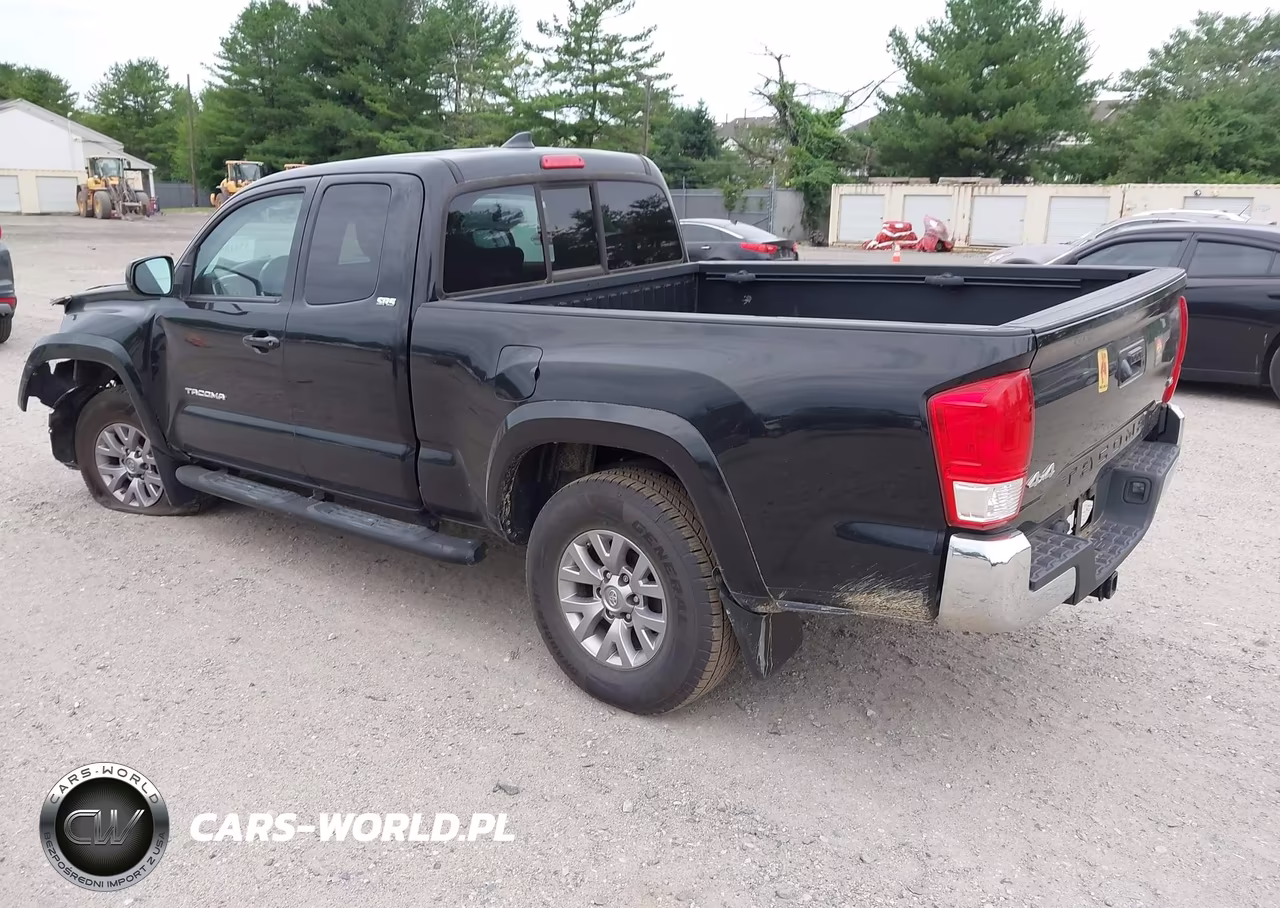 2017 Toyota Tacoma Sr5 V6 VIN:5TFSZ5AN2HX099302 - 3