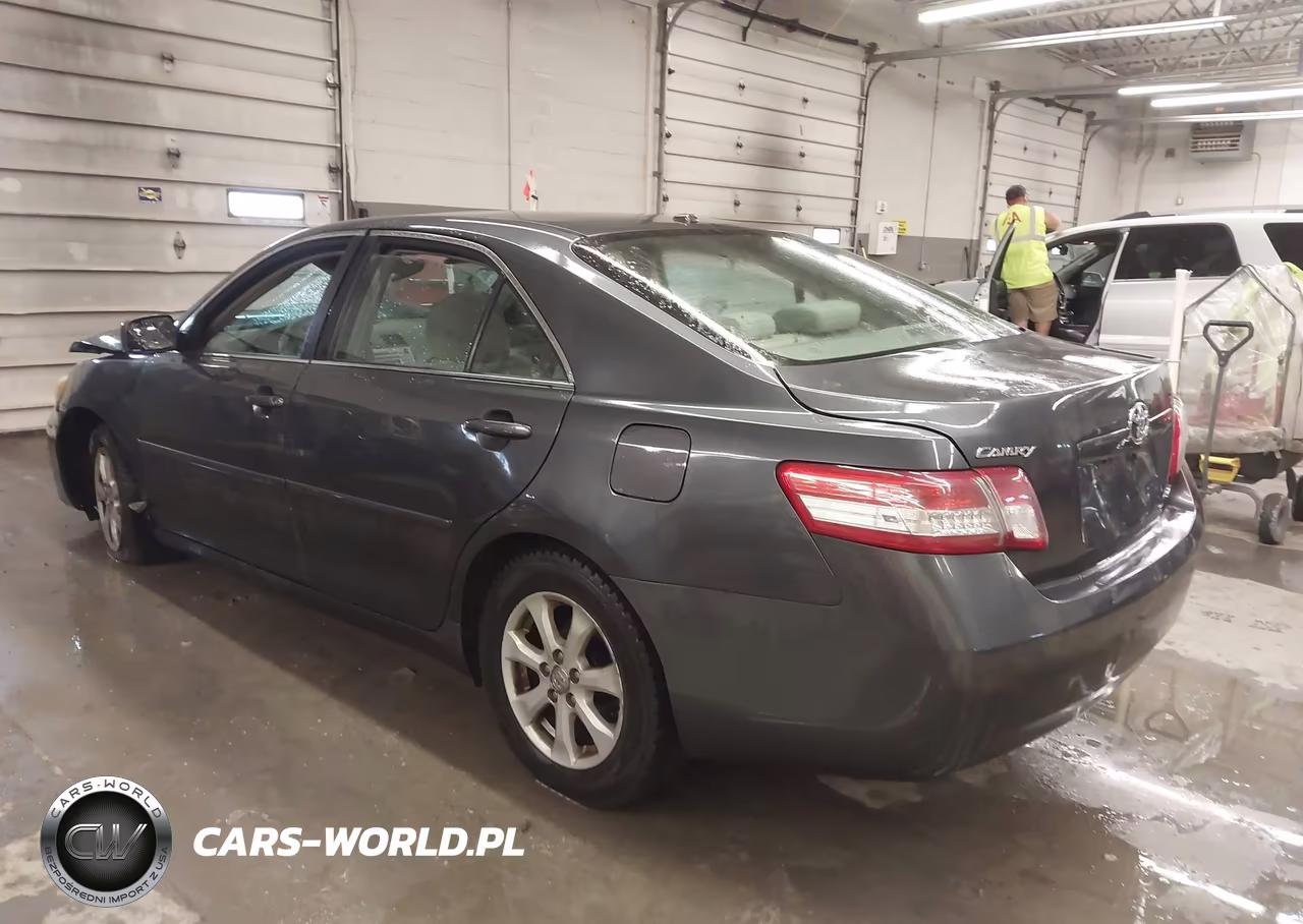 2010 Toyota Camry Le VIN:4T1BF3EK1AU115974 - 3