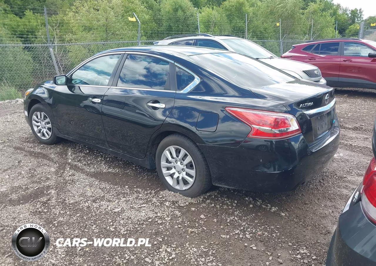 2013 Nissan Altima 2.5 VIN:1N4AL3AP4DN439435 - 3