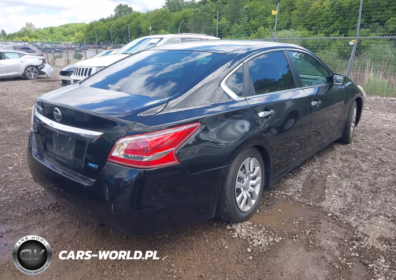 2013 Nissan Altima 2.5 VIN:1N4AL3AP4DN439435 - 4