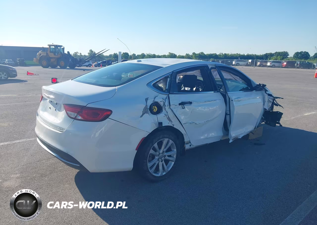 2015 Chrysler 200 Limited VIN:1C3CCCAB7FN585908 - 4