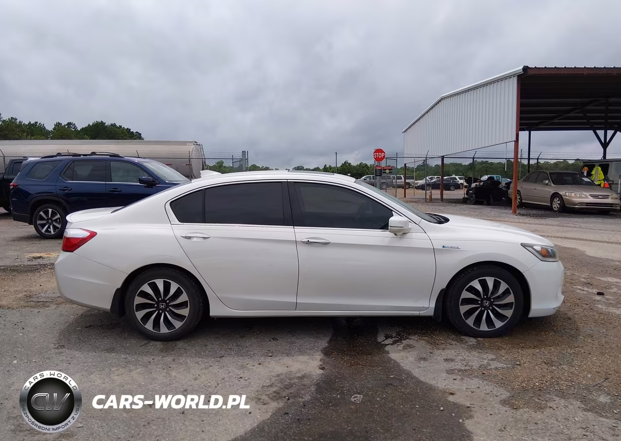 2015 Honda Accord Hybrid Ex-L VIN:1HGCR6F50FA008290 - 13