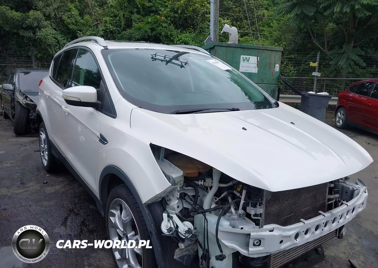2016 Ford Escape Titanium – zdjęcie 1 z 17