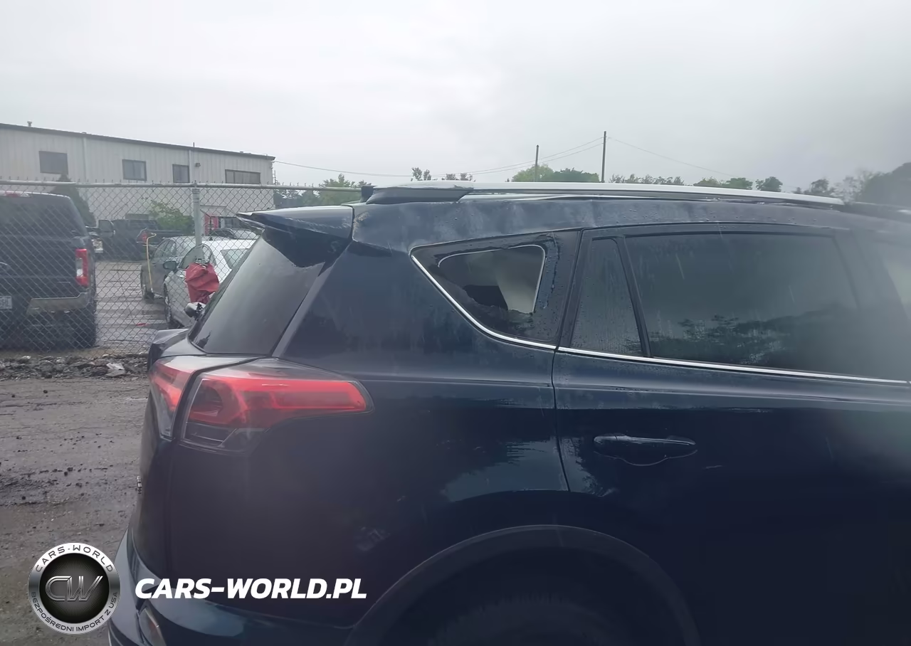 2018 Toyota Rav4 Xle VIN:JTMWFREV1JD123253 - 17