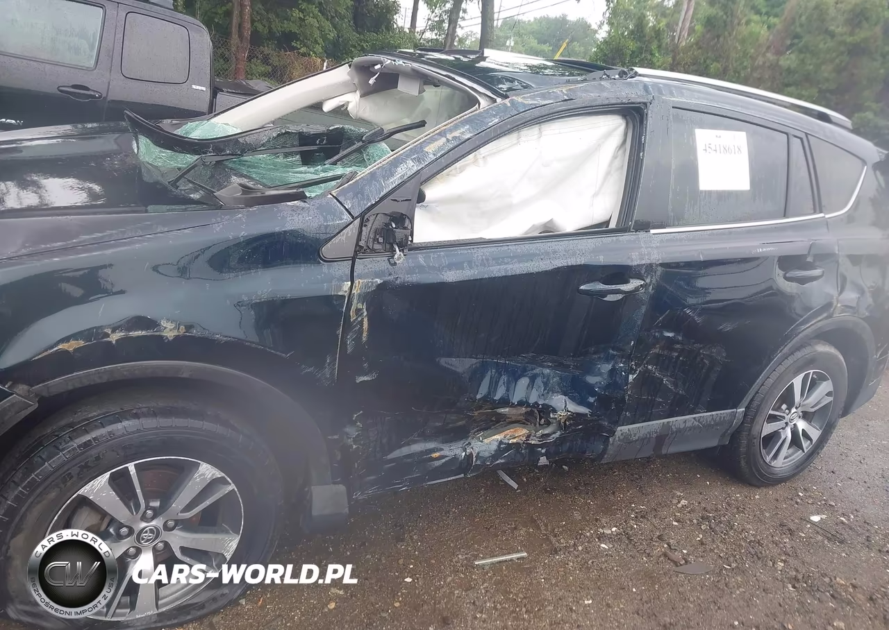 2018 Toyota Rav4 Xle VIN:JTMWFREV1JD123253 - 6