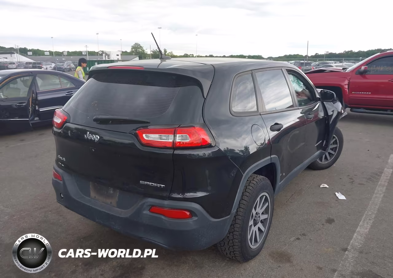 2015 Jeep Cherokee Sport VIN:1C4PJMABXFW546782 - 4