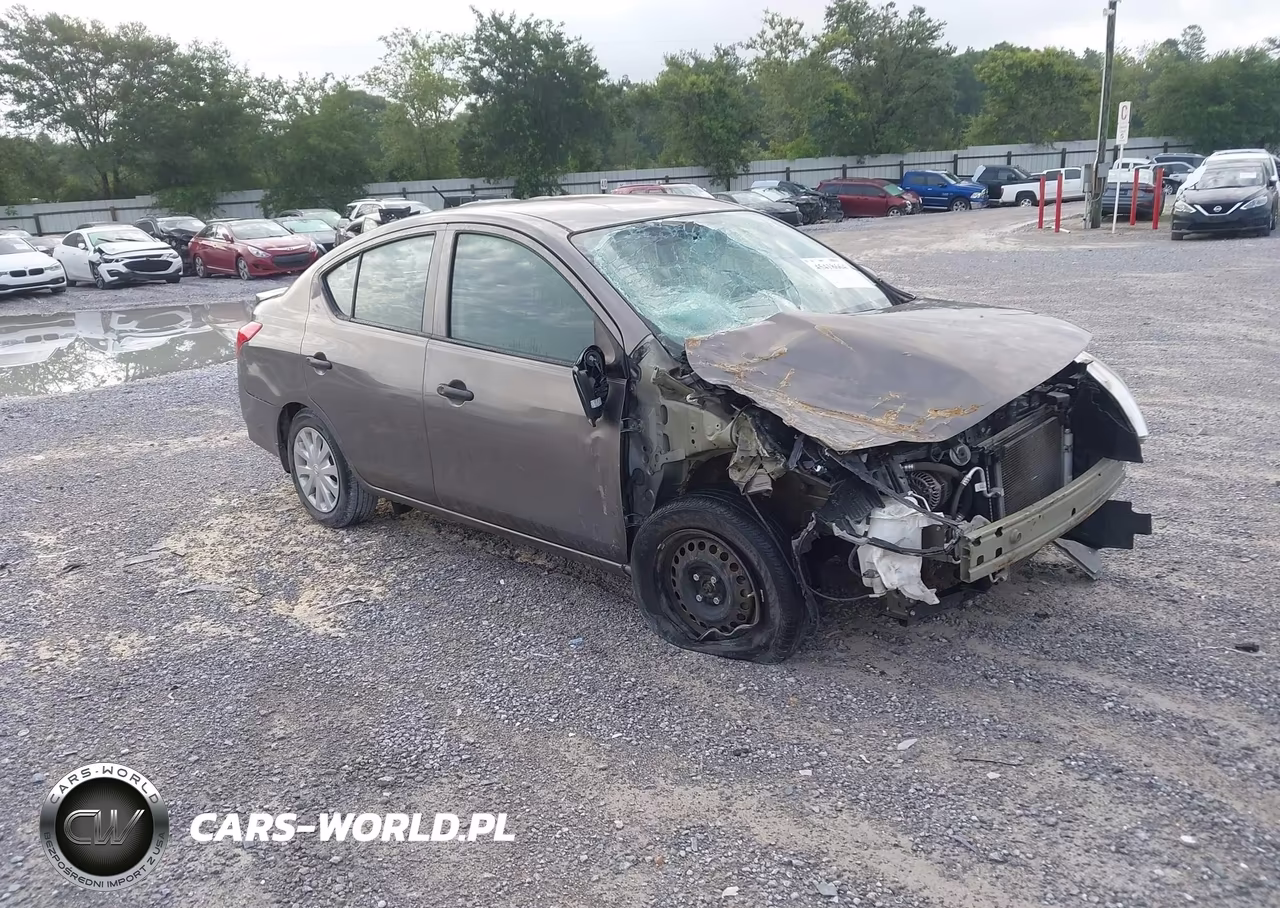2016 Nissan Versa 1.6 S+ – zdjęcie 1 z 17