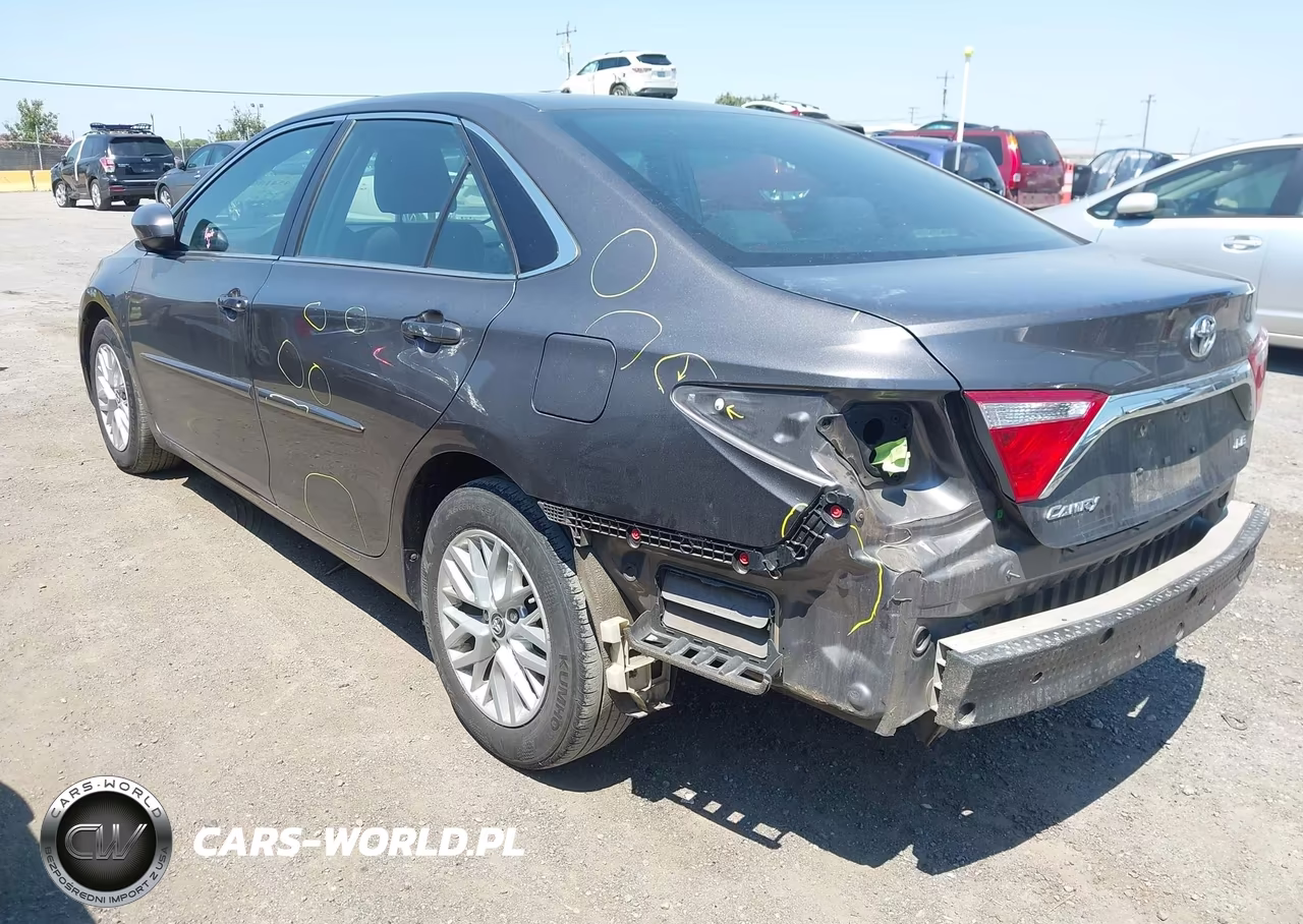 2016 Toyota Camry Le VIN:4T4BF1FK0GR536862 - 3