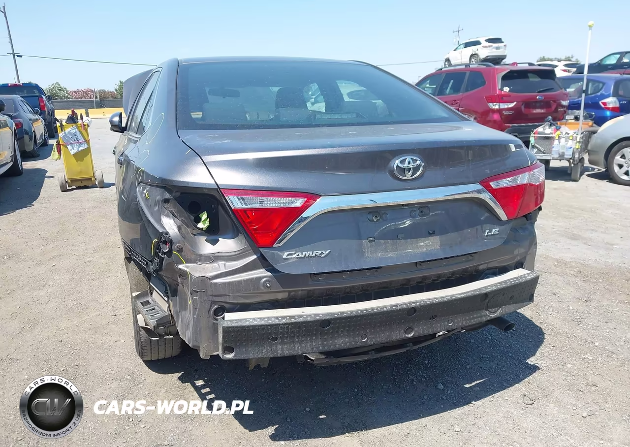2016 Toyota Camry Le VIN:4T4BF1FK0GR536862 - 6
