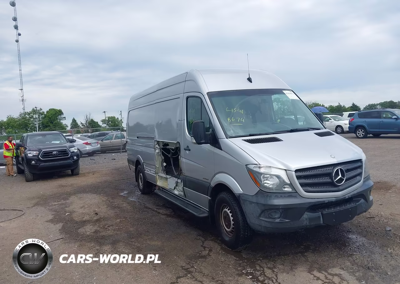 2016 Mercedes-Benz Sprinter 2500 High Roof – zdjęcie 1 z 16
