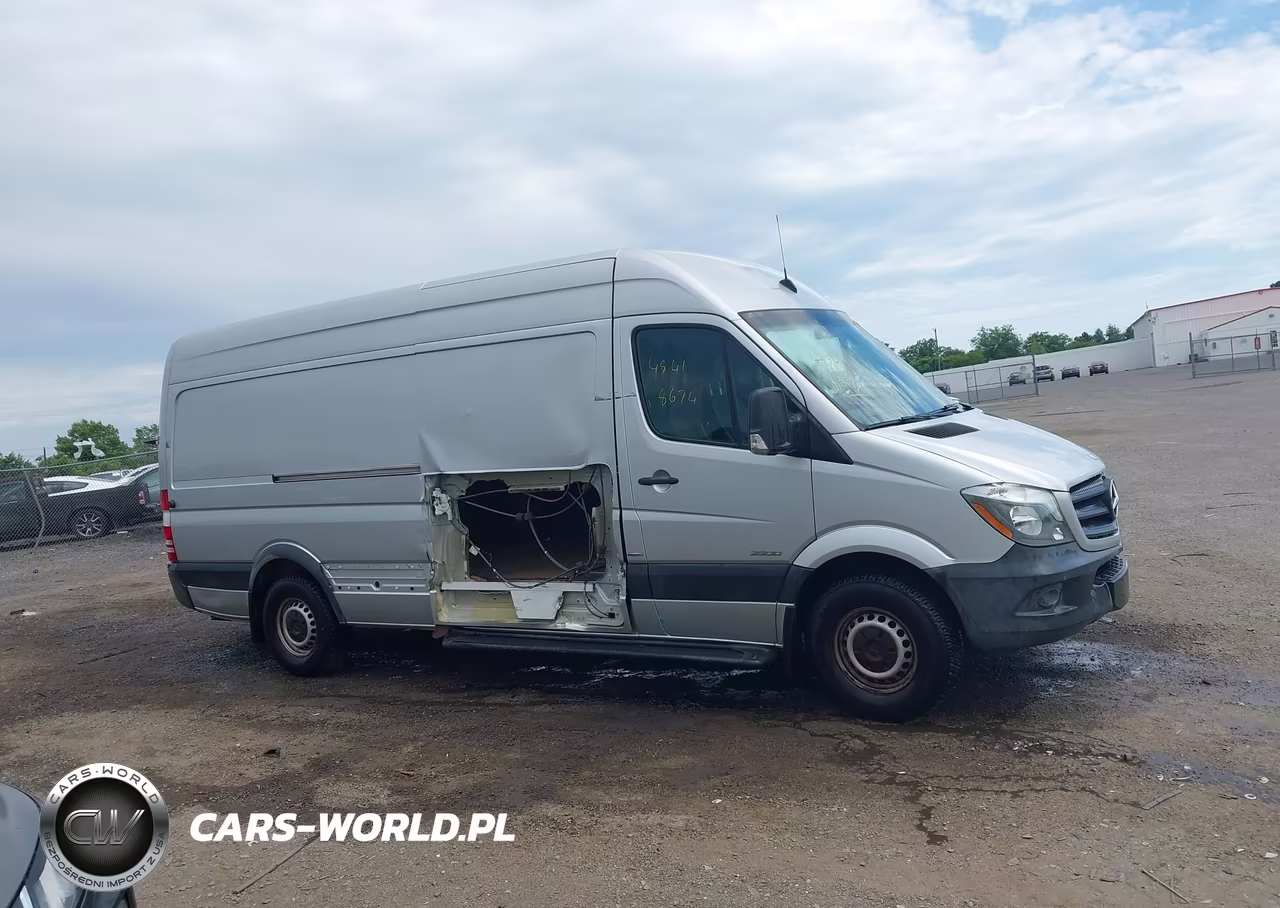 2016 Mercedes-Benz Sprinter 2500 High Roof VIN:WD3PE8CD1GP178587 - 13