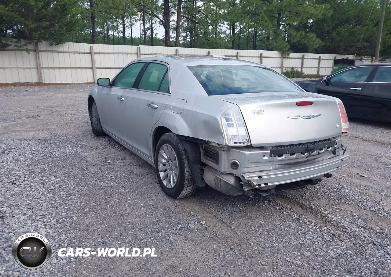 2012 Chrysler 300 Limited VIN:2C3CCACG8CH310985 - 3