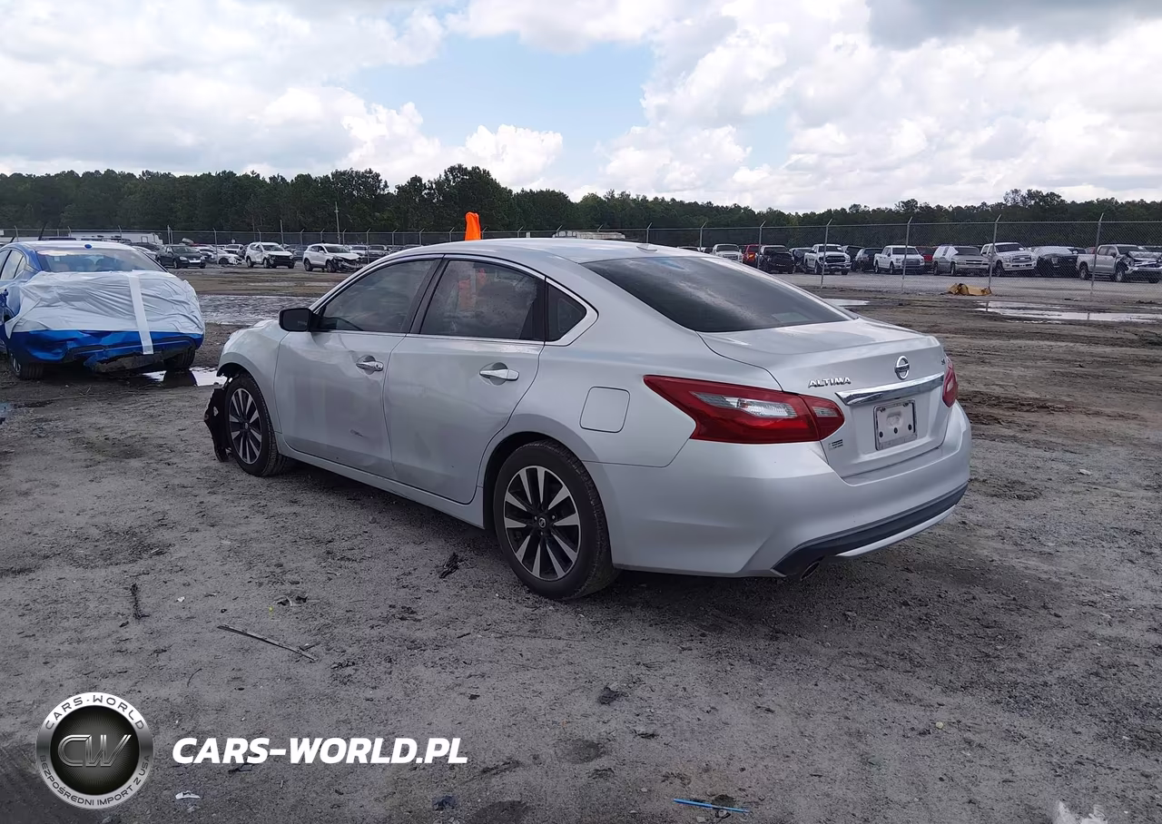 2018 Nissan Altima 2.5 Sv VIN:1N4AL3AP3JC132667 - 3
