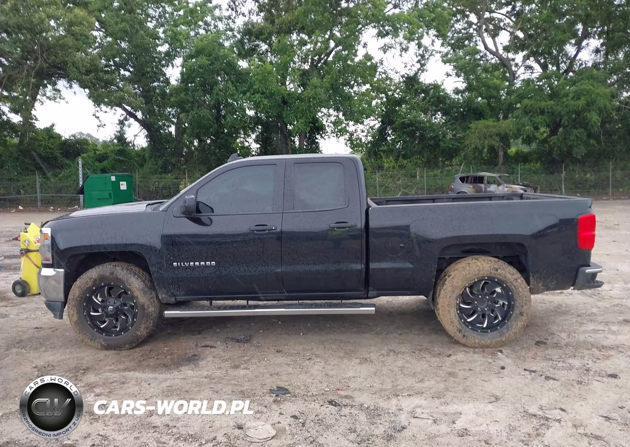 2018 Chevrolet Silverado 1500 Ls VIN:1GCRCNEC0JZ366066 - 13