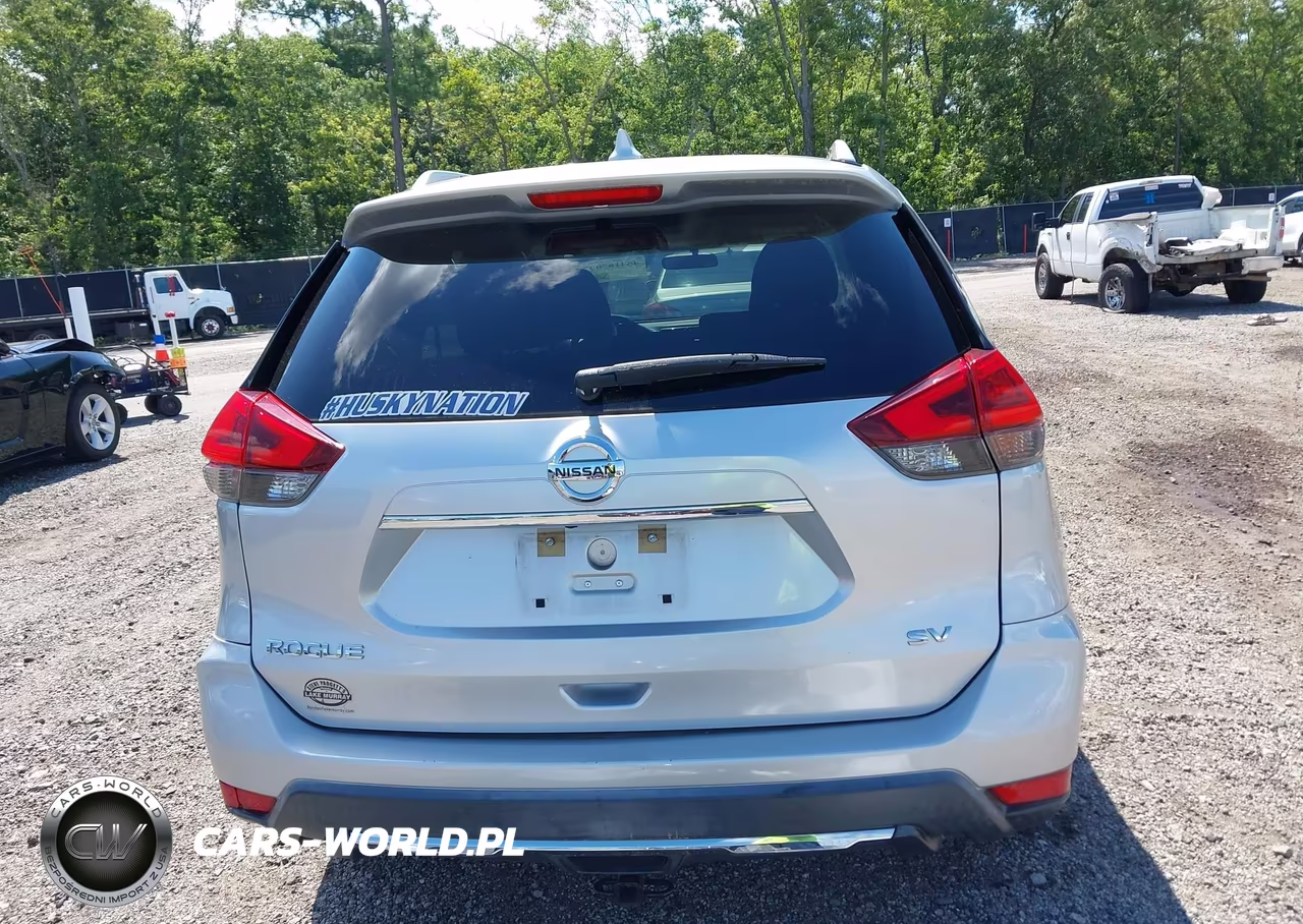 2018 Nissan Rogue Sv VIN:KNMAT2MT2JP551387 - 17