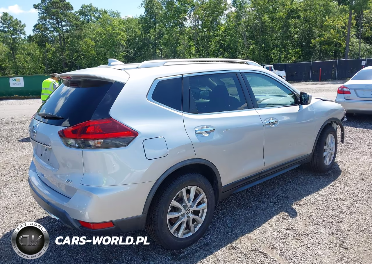 2018 Nissan Rogue Sv VIN:KNMAT2MT2JP551387 - 4