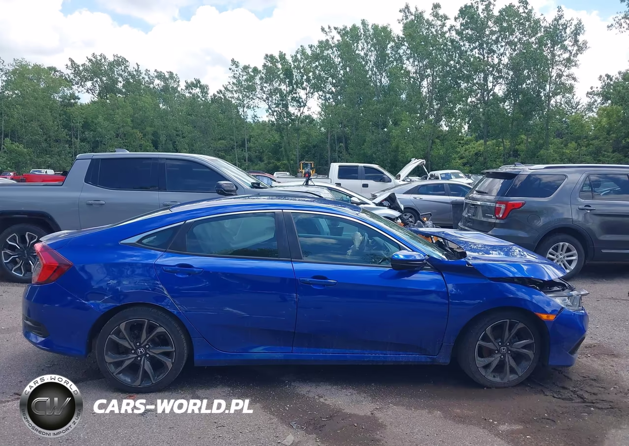 2021 Honda Civic Sport VIN:19XFC2F83ME000582 - 14