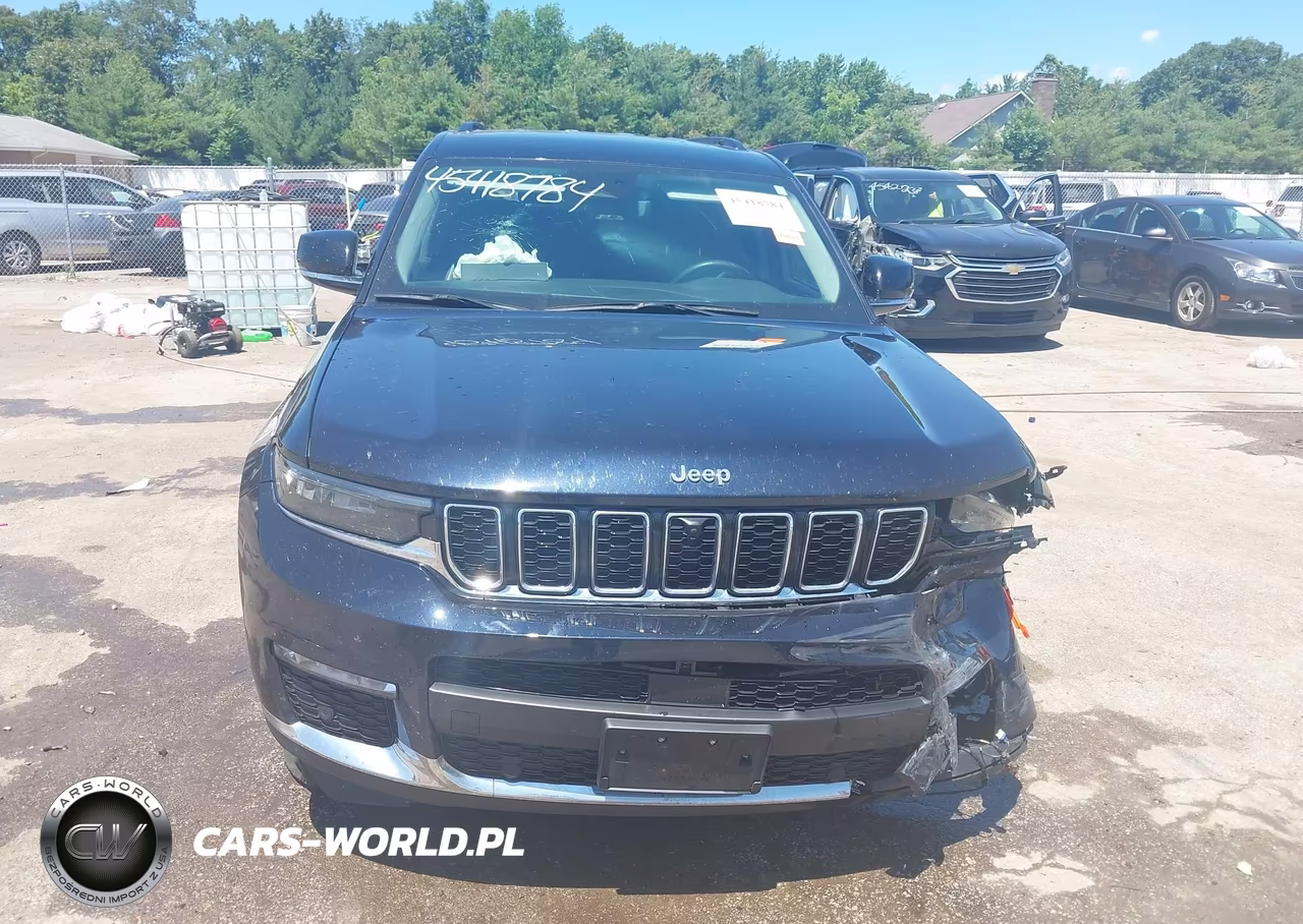 2023 Jeep Grand Cherokee L Limited 4X4 VIN:1C4RJKBG8P8830800 - 11