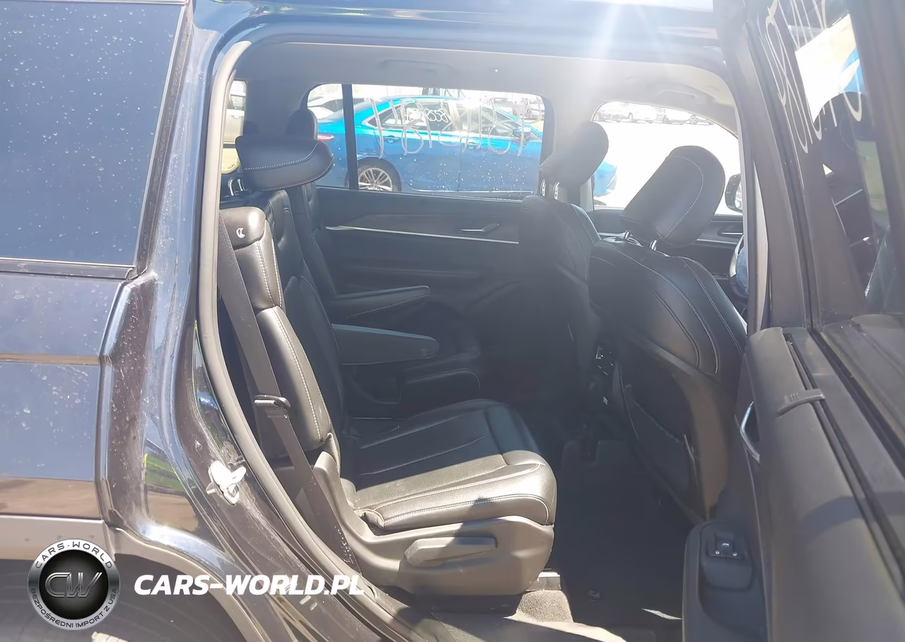 2023 Jeep Grand Cherokee L Limited 4X4 VIN:1C4RJKBG8P8830800 - 8