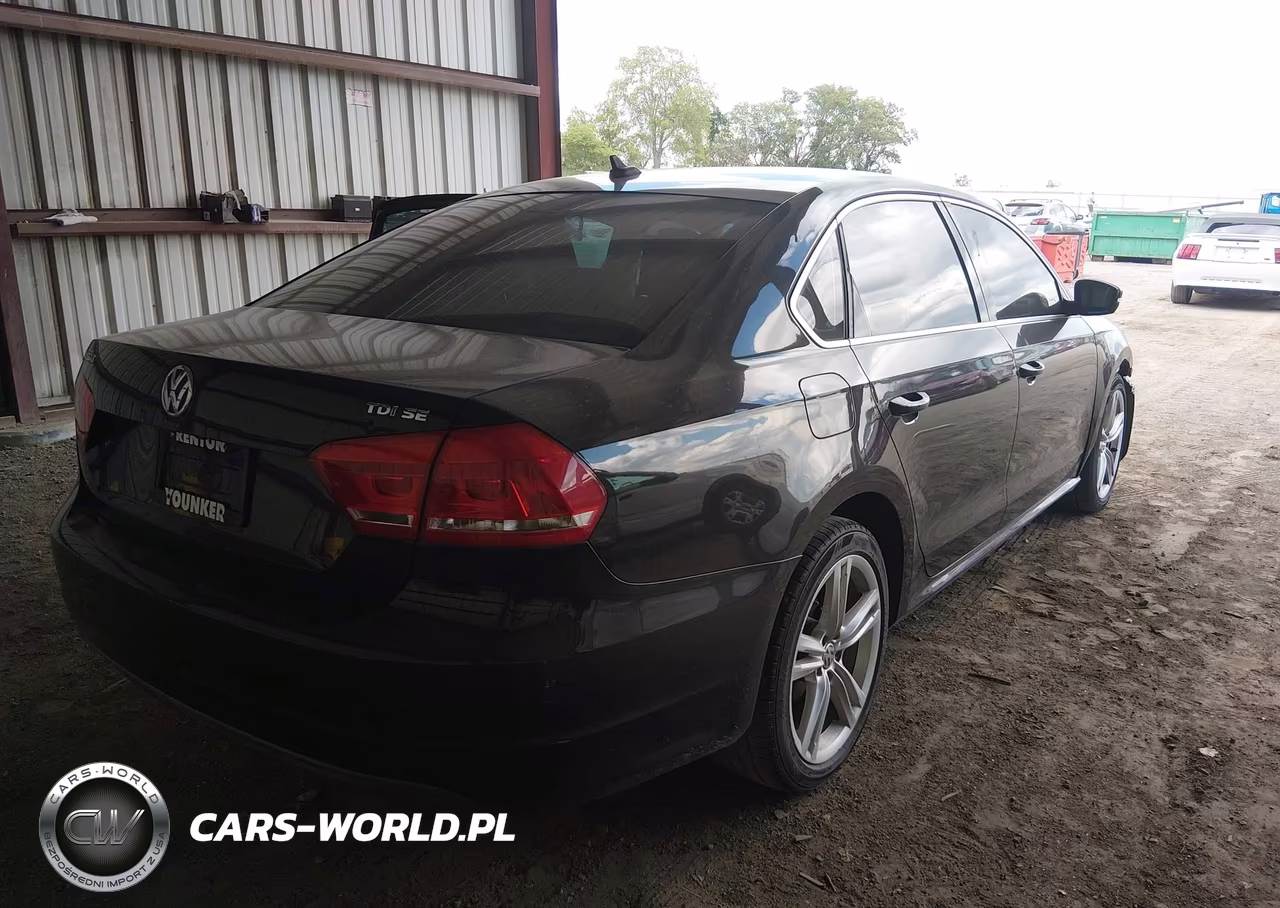 2014 Volkswagen Passat 2.0L Tdi Se VIN:1VWBN7A30EC115437 - 4