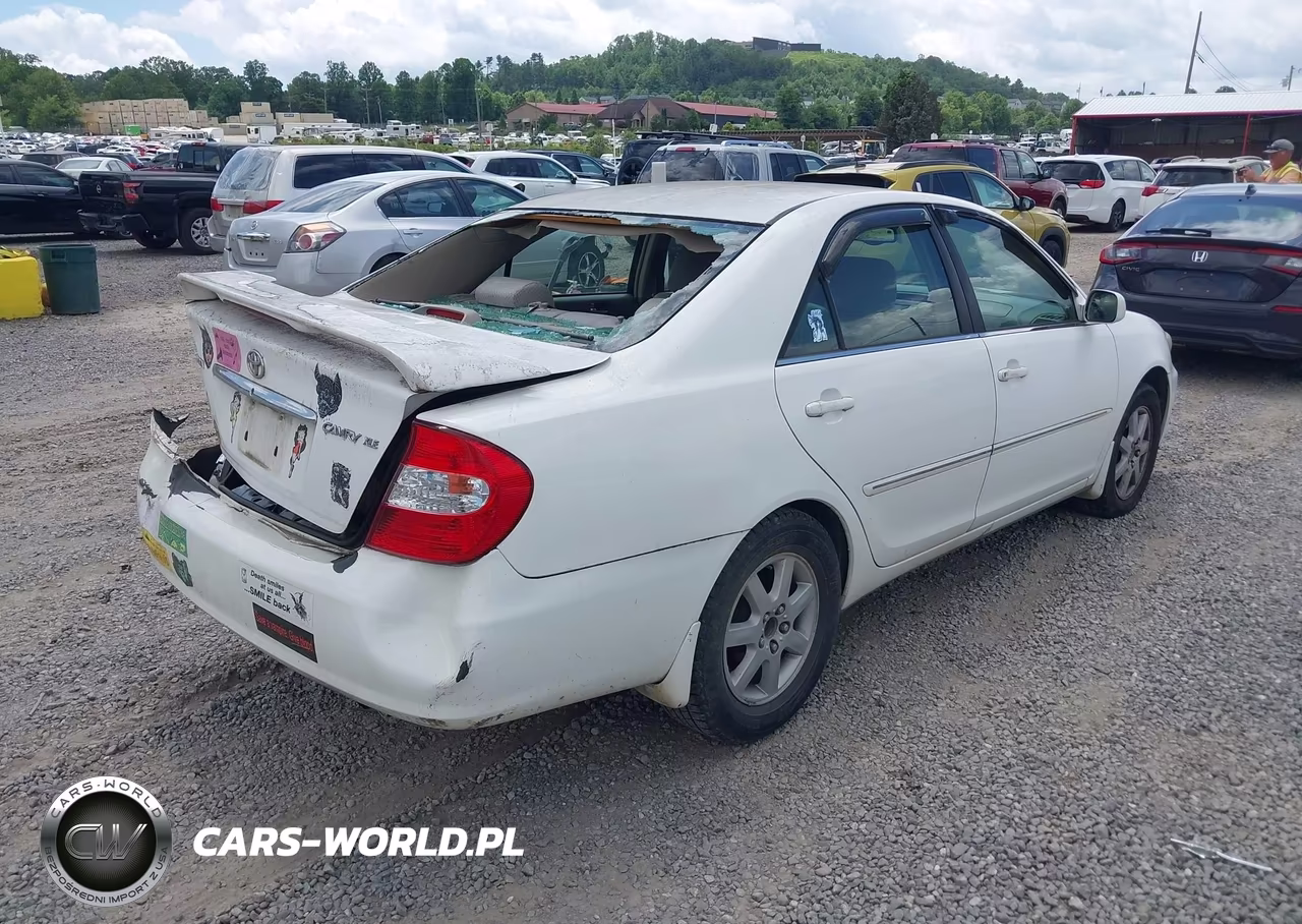 2003 Toyota Camry Xle VIN:4T1BE32K93U128076 - 4