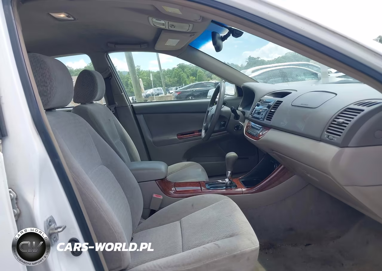 2003 Toyota Camry Xle VIN:4T1BE32K93U128076 - 5