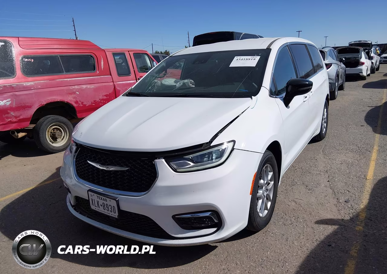 2026 Chrysler Pacifica Select VIN:2C4RC1BGXTR186106 - 12