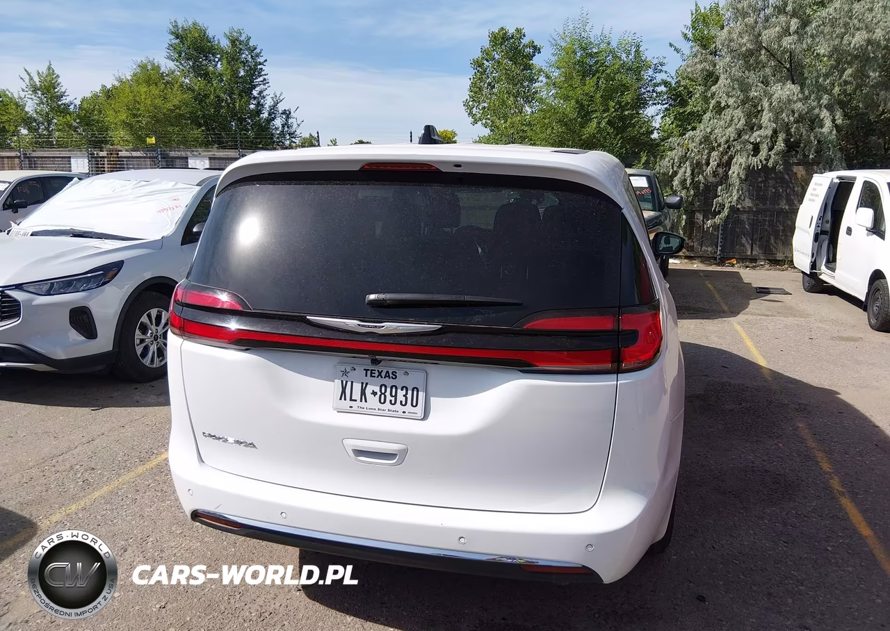 2026 Chrysler Pacifica Select VIN:2C4RC1BGXTR186106 - 16