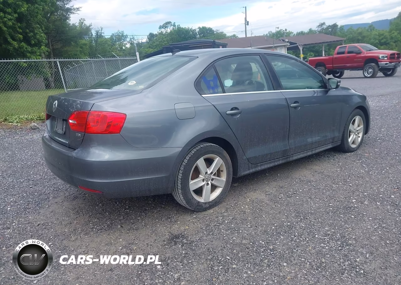 2013 Volkswagen Jetta 2.0L Tdi VIN:3VWLL7AJ3DM389754 - 4