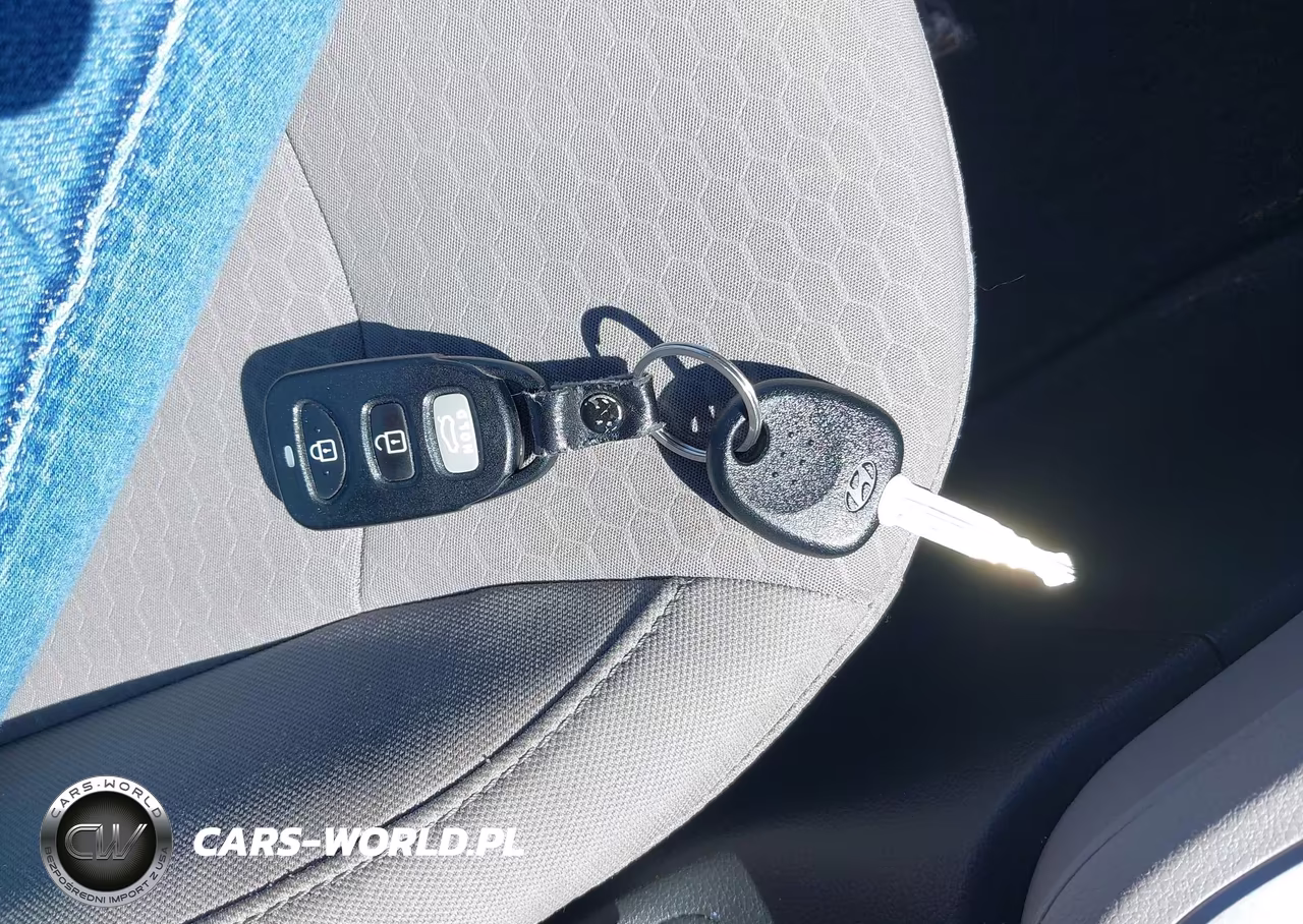 2020 Hyundai Elantra Se VIN:5NPD74LF5LH616353 - 11
