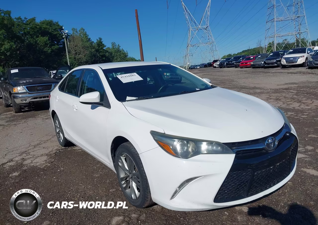 2016 Toyota Camry Se – zdjęcie 1 z 17