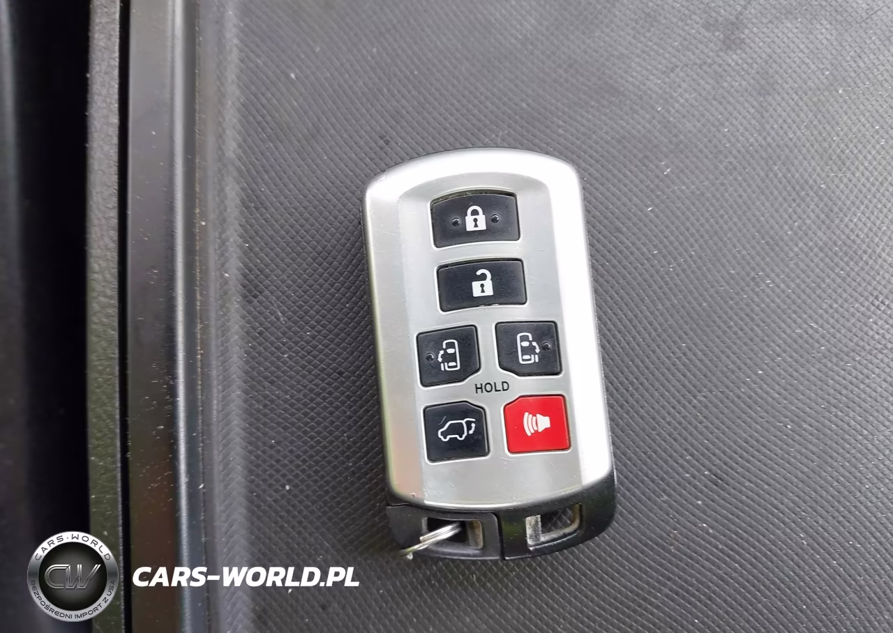 2019 Toyota Sienna Limited Premium 7 Passenger VIN:5TDDZ3DC6KS221194 - 11