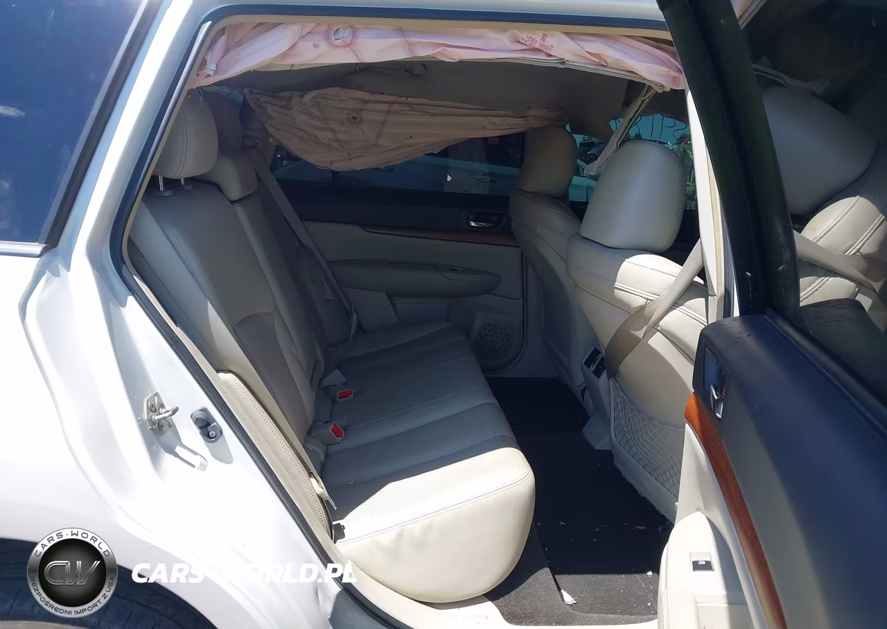 2013 Subaru Outback 2.5I Limited VIN:4S4BRBLC2D3212575 - 8