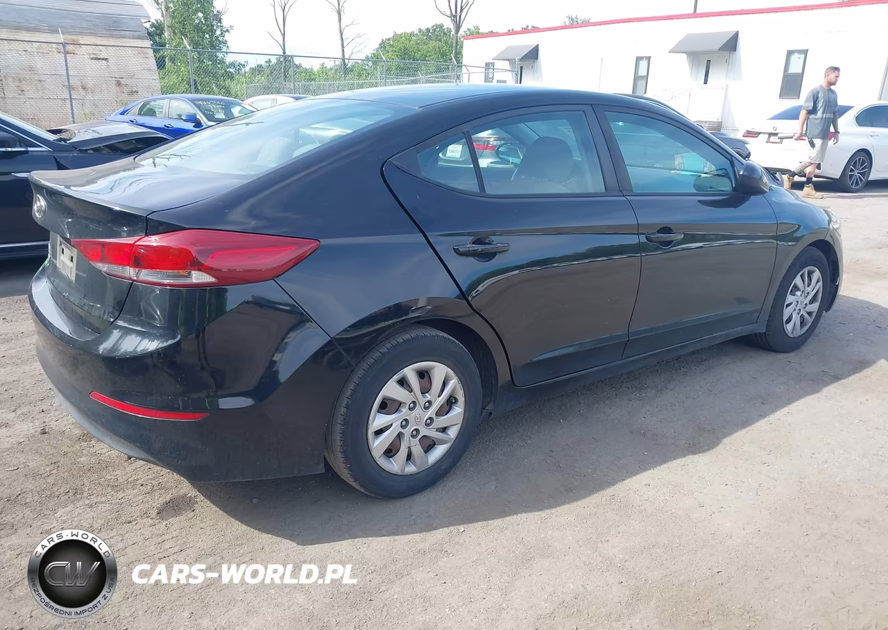 2018 Hyundai Elantra Se VIN:KMHD74LF8JU445466 - 4