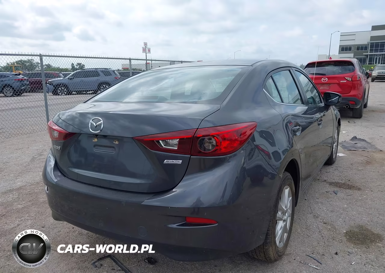 2016 Mazda Mazda3 I Sport VIN:JM1BM1U78G1316115 - 4