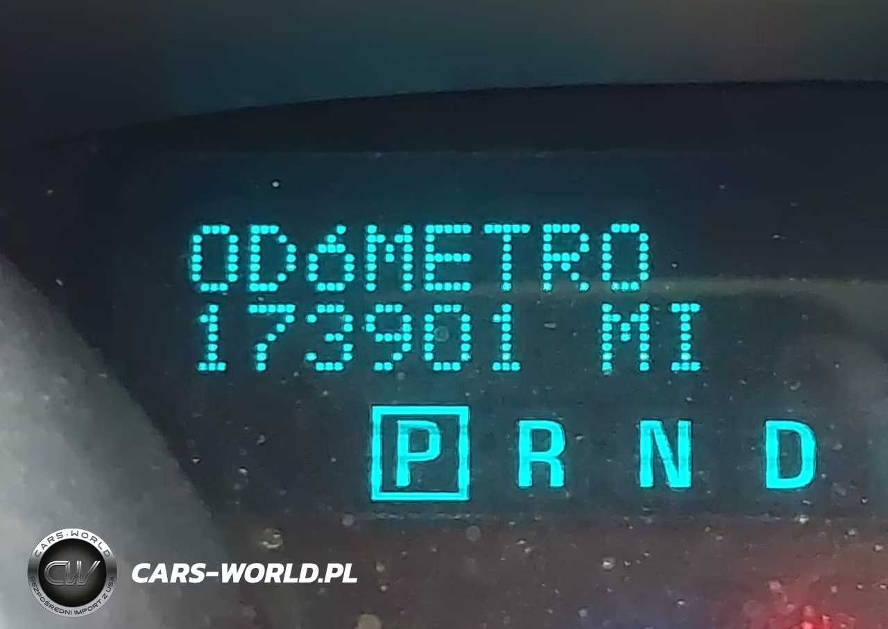 2011 Chevrolet Traverse Ls VIN:1GNKRFED5BJ294500 - 15