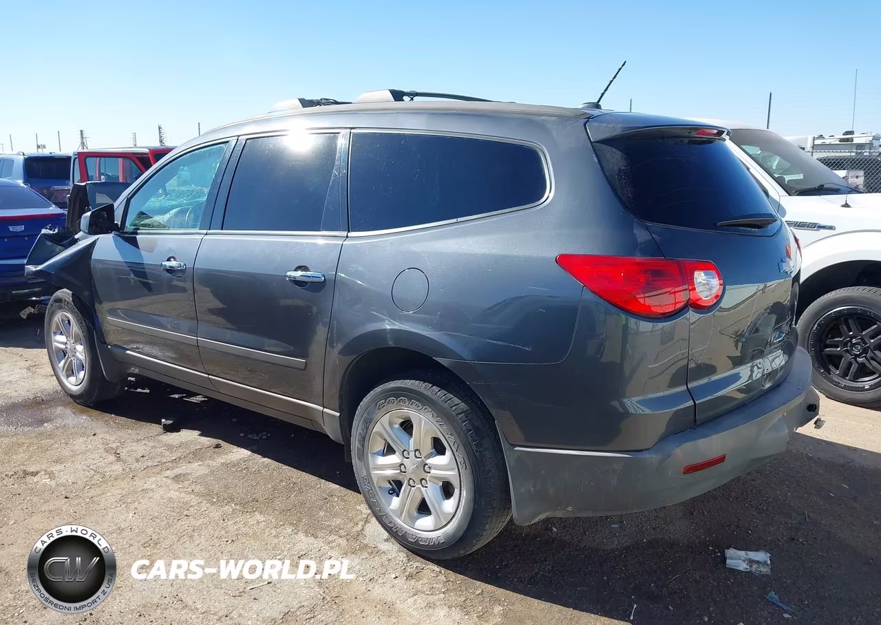 2011 Chevrolet Traverse Ls VIN:1GNKRFED5BJ294500 - 3
