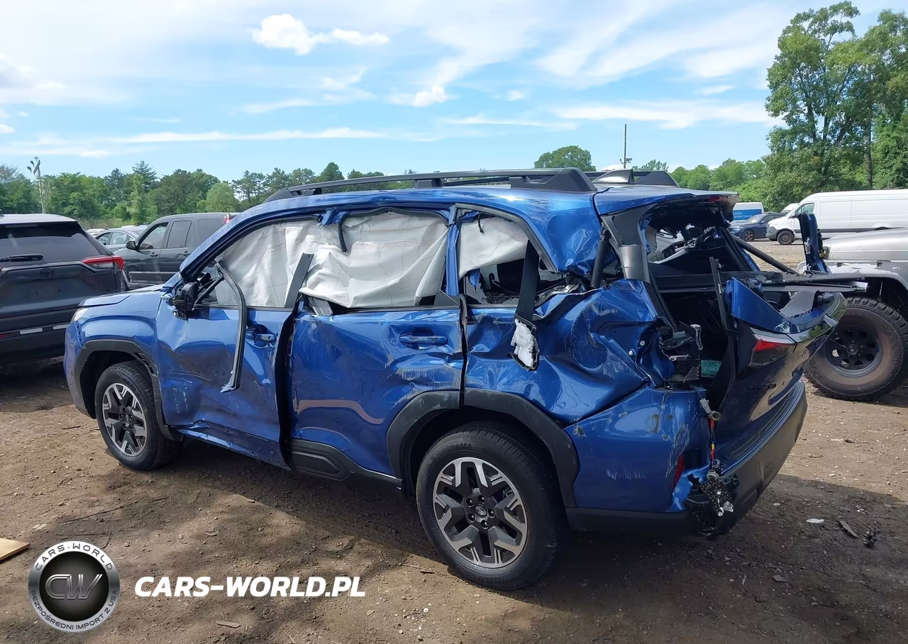 2026 Subaru Forester Premium VIN:4S4SLDD65T3046590 - 14